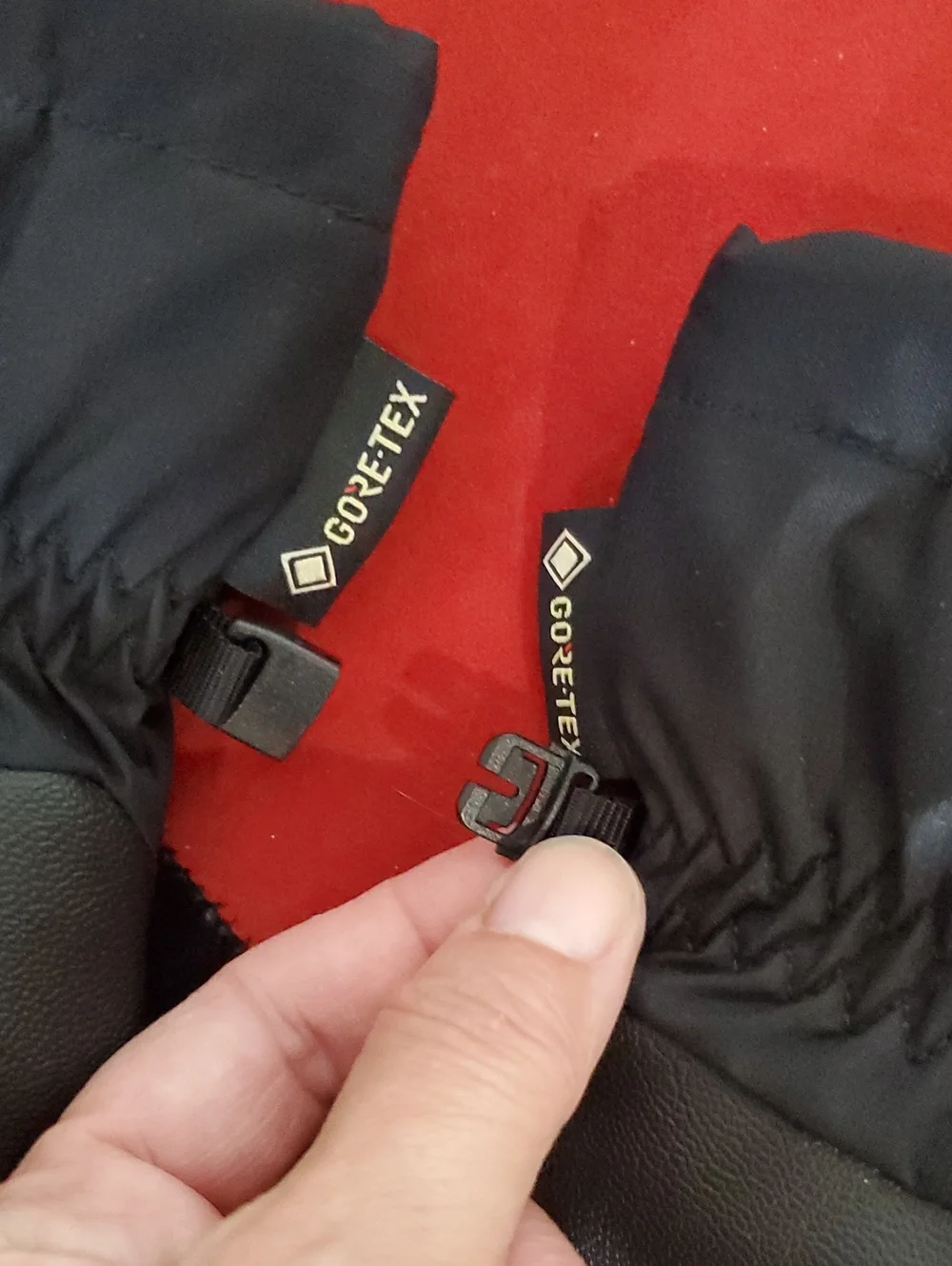 The North Face X Gore-Tex Insulated Winter Mittens Kids Size L